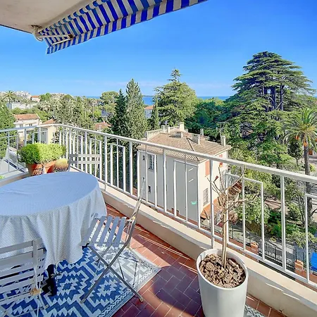 Upstays - Close Beaches- Beautiful Terrace Apartment Cannes