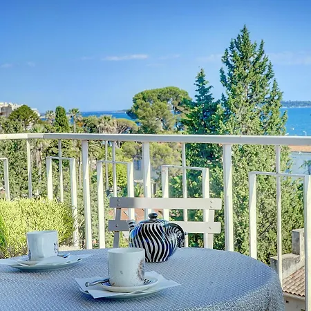 Upstays - Close Beaches- Beautiful Terrace Apartment Cannes